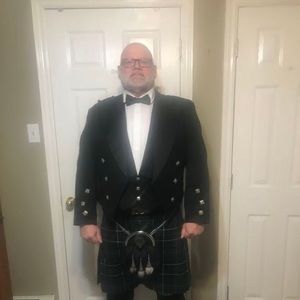 Meet your Posher, Chris